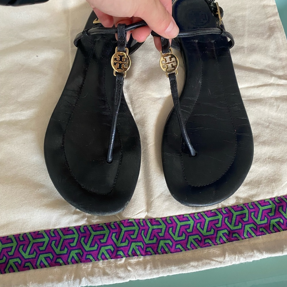 Tory Burch Blk Thong Sandals